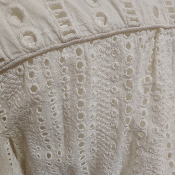 Banana Republic Eyelet, High collar, White, Petite small - Picture 6 of 6